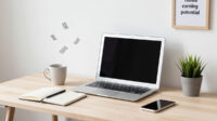 Trik-Mengatur-Meja-Kerja-Minimalis-Agar-Suasana-Hati-Selalu-Semangat-Cari-Cuan